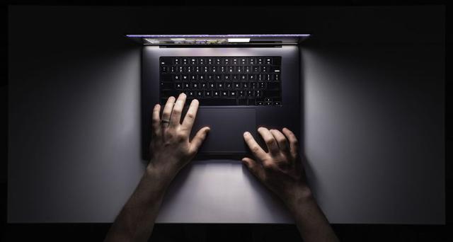 ท่อง Dark Web ระวังเสี่ยงข้อมูลรั่ว ! แค่เปิดเว็บก็อาจโดนขโมยข้อมูลได้